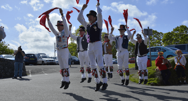 I forgot: wanting to dance, but not being allowed because of a bad ankle!